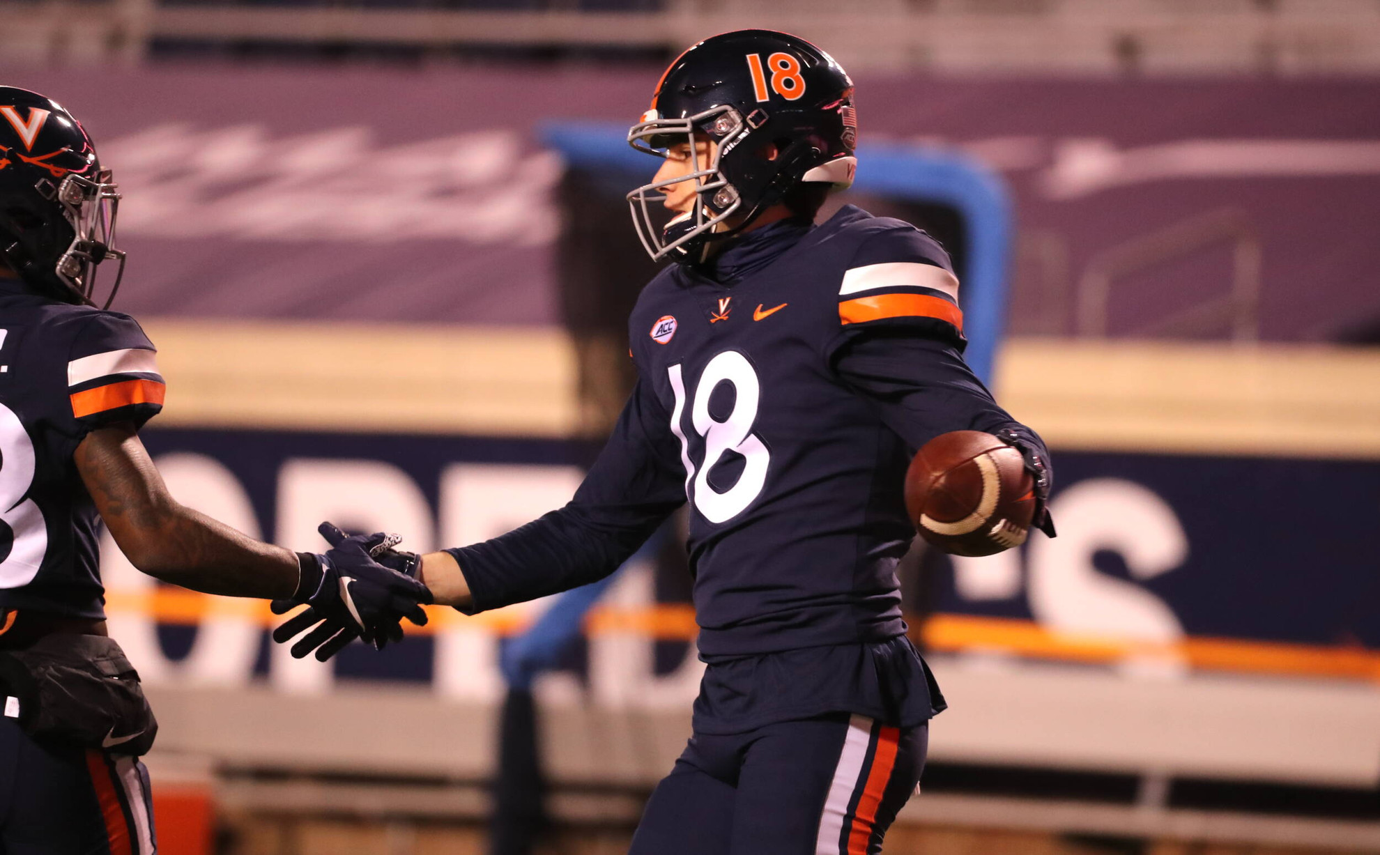 Hayden Mitchell - Football 2017-18 - Virginia Cavaliers Official Athletic  Site