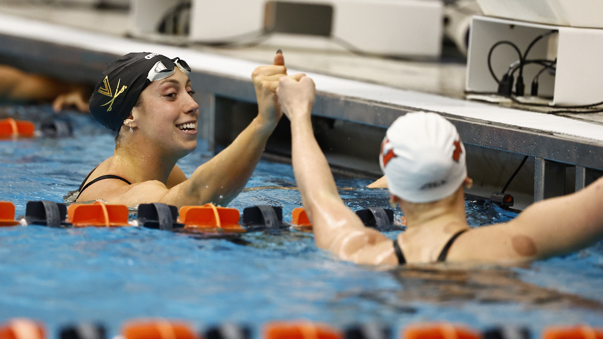 Squashed Window Gretchen Walsh Breaks 50 Free World Record - Virginia Cavaliers ...