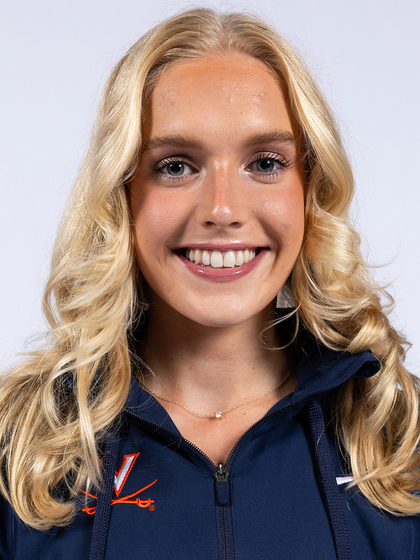 Claire Curzan