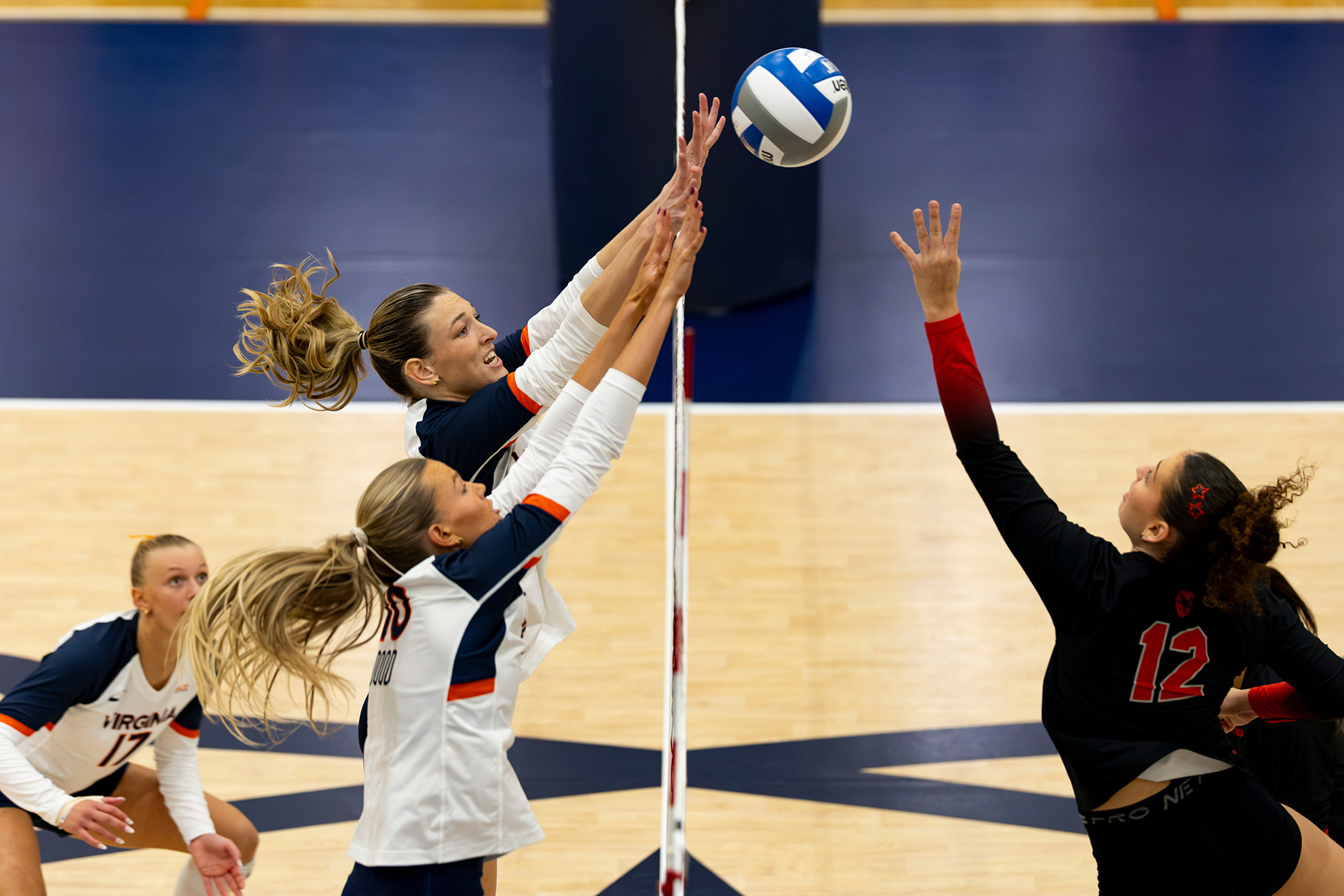 Photo: virginiasports.com UNC Volleyball secures reverse-sweep victory over Georgia Tech