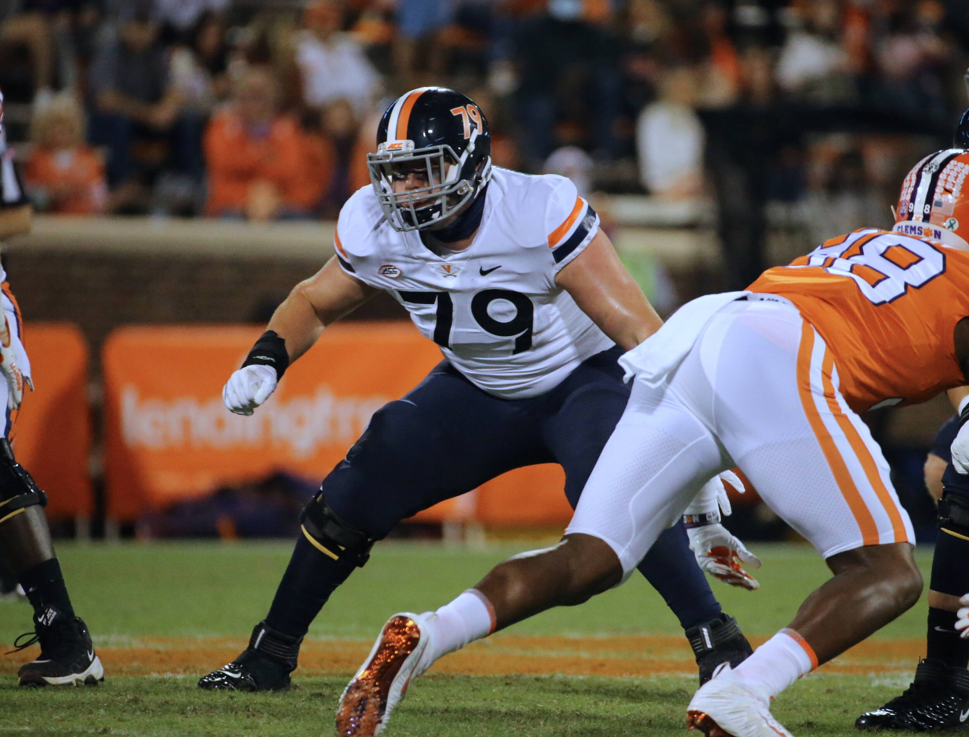 Dillon Reinkensmeyer - Football 2016-17 - Virginia Cavaliers Official  Athletic Site, image size:1980x1507